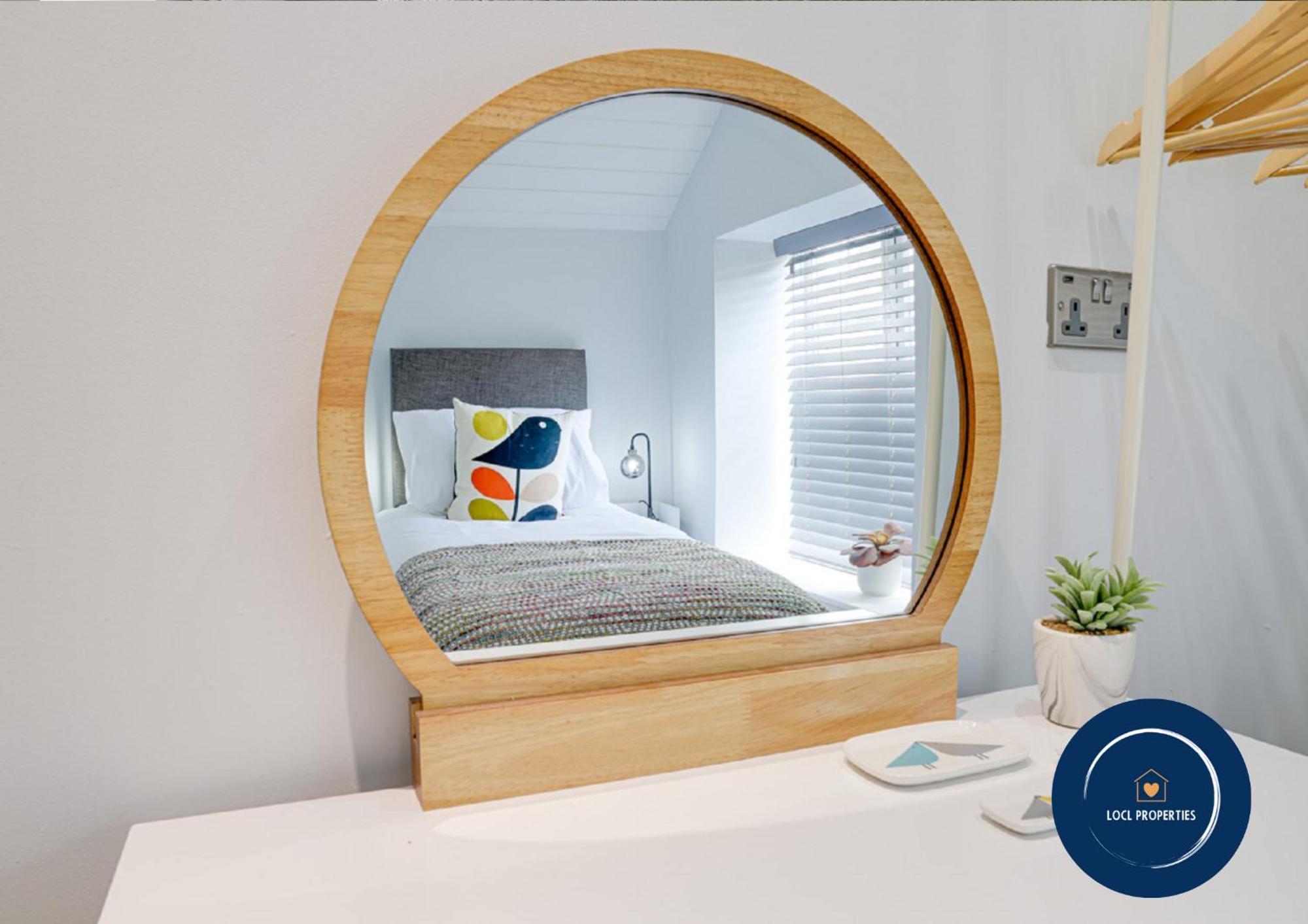 Beam End Snainton - Modern 2-Bedroom Stone Cottage エクステリア 写真