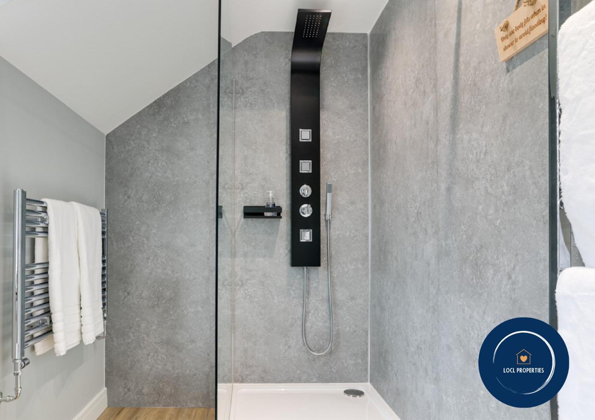 Beam End Snainton - Modern 2-Bedroom Stone Cottage エクステリア 写真