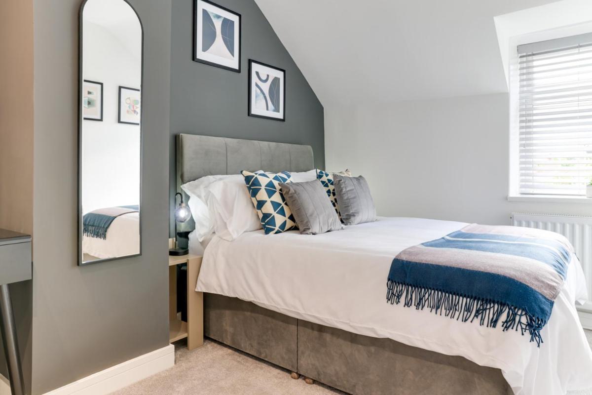 Beam End Snainton - Modern 2-Bedroom Stone Cottage エクステリア 写真